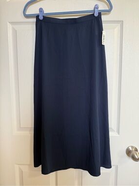 Amazon Basics Navy Midi Skirt